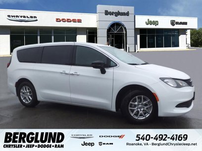 New 2025 Chrysler Voyager LX