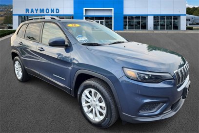 Used 2020 Jeep Cherokee Latitude w/ Cold Weather Group