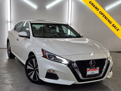 Certified 2022 Nissan Altima 2.5 SV w/ SV Premium Package