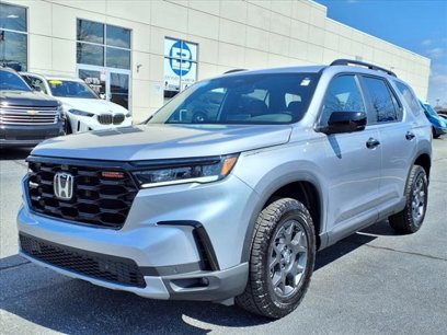 Certified 2025 Honda Pilot TrailSport