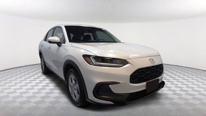 New 2025 Honda HR-V LX