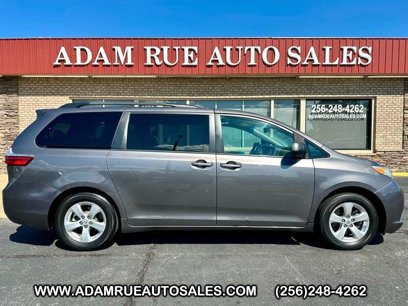 Used 2017 Toyota Sienna LE