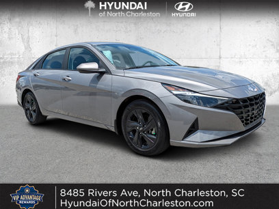 Certified 2023 Hyundai Elantra SEL w/ Preferred Accessory Package