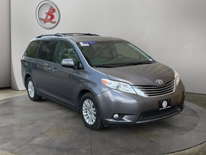 Used 2017 Toyota Sienna XLE