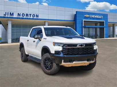 New 2025 Chevrolet Silverado 1500 ZR2 w/ Technology Package