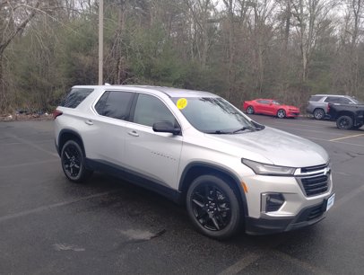 Used 2022 Chevrolet Traverse LS