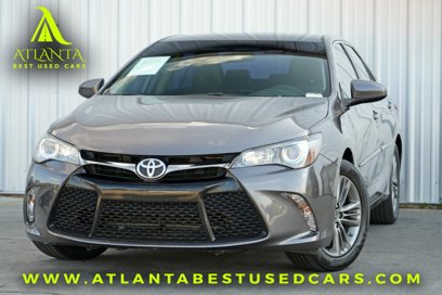 Used 2017 Toyota Camry SE
