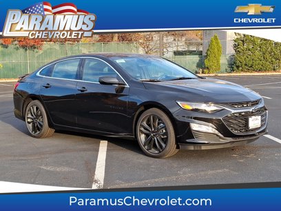 New 2025 Chevrolet Malibu LT w/ Midnight Edition