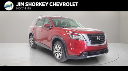 Used 2023 Nissan Pathfinder SL