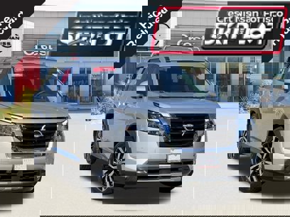 Certified 2023 Nissan Pathfinder Platinum