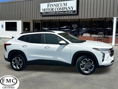 Used 2024 Chevrolet Trax LT w/ Driver Confidence Package