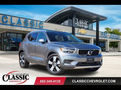 Used 2019 Volvo XC40 T5 Momentum