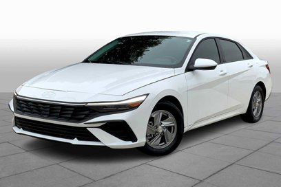 Certified 2025 Hyundai Elantra SE
