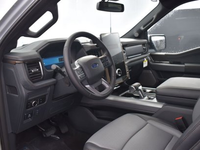New 2025 Ford F150 Lightning Lariat