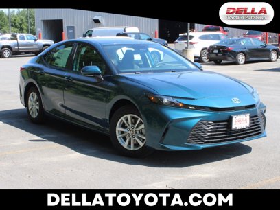 New 2025 Toyota Camry LE