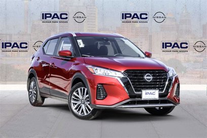 Used 2024 Nissan Kicks SV