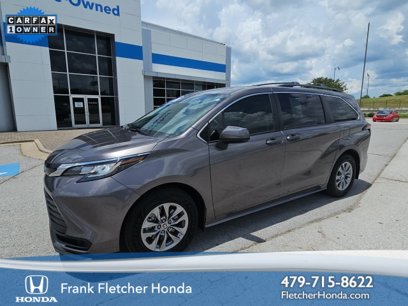 Used 2022 Toyota Sienna LE