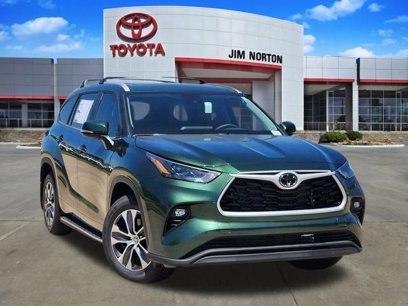 New 2025 Toyota Highlander XLE
