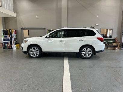 Used 2018 Nissan Pathfinder SL