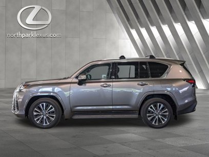 Certified 2025 Lexus LX 600 4WD w/ Premium Package