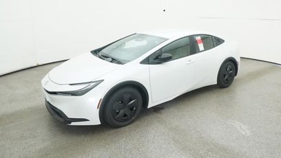 New 2025 Toyota Prius LE