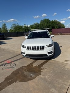 Used 2019 Jeep Cherokee Latitude w/ Popular Appearance Group