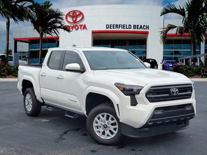 New 2024 Toyota Tacoma SR5