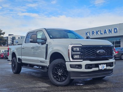 New 2025 Ford F250 XL w/ FX4 Off-Road Package