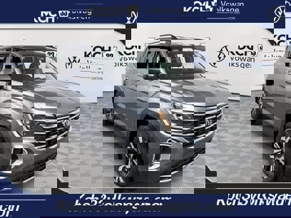 New 2025 Volkswagen Atlas SE