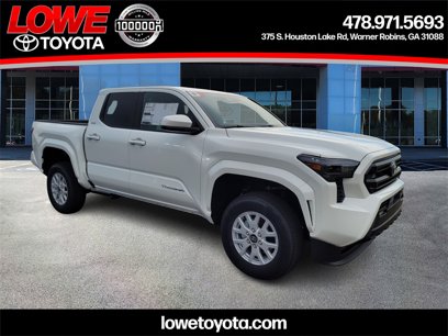 New 2025 Toyota Tacoma SR5