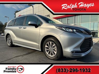 Certified 2023 Toyota Sienna XLE