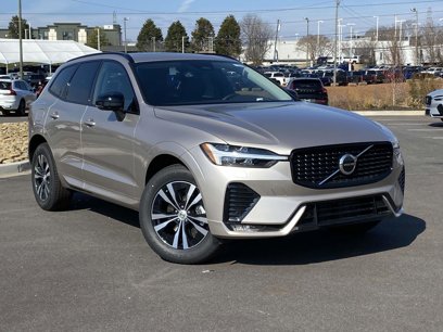 New 2025 Volvo XC60 B5 Core w/ Climate Package PRO