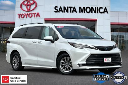 Certified 2023 Toyota Sienna XLE