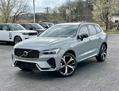 New 2025 Volvo XC60 B5 Ultra w/ Protection Package Premier