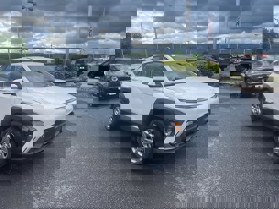 Used 2024 Hyundai Kona SE