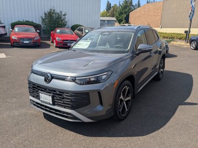 New 2025 Volkswagen Tiguan SE