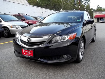 Used 2013 Acura ILX w/ Premium Package