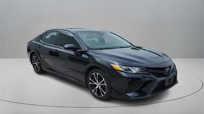 Used 2018 Toyota Camry SE
