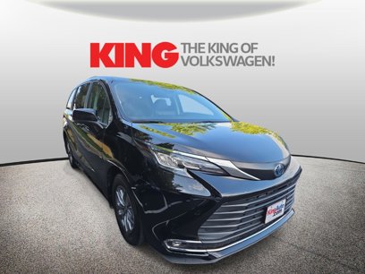 Used 2023 Toyota Sienna XLE