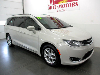 Used 2019 Chrysler Pacifica Touring-L Plus