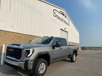 New 2025 GMC Sierra 2500 Pro