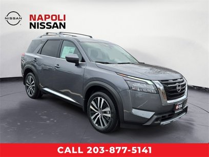 New 2025 Nissan Pathfinder Platinum w/ Cargo Package