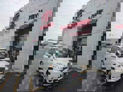 Used 2017 Toyota Sienna XLE