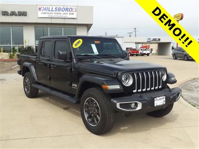 New 2023 Jeep Gladiator Overland w/ LED Lighting Group