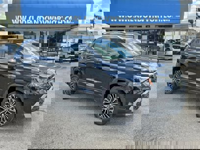 New 2025 Volkswagen Taos SE