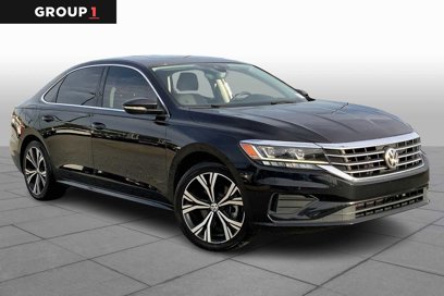 Used 2021 Volkswagen Passat 2.0T SE