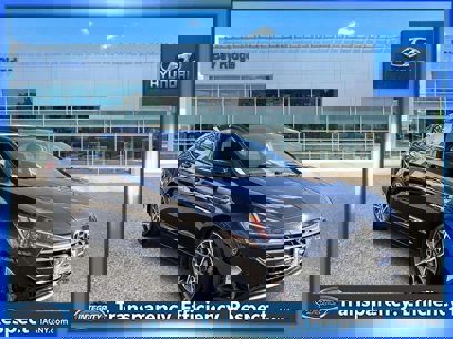 Used 2020 Hyundai Elantra Limited w/ Cargo Package (C1)