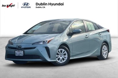 Used 2022 Toyota Prius LE
