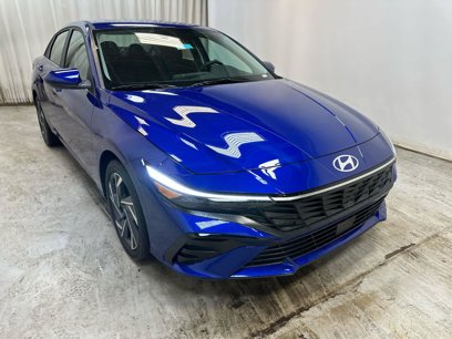 New 2025 Hyundai Elantra SEL