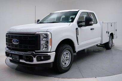 New 2023 Ford F250 XL w/ XL Chrome Package